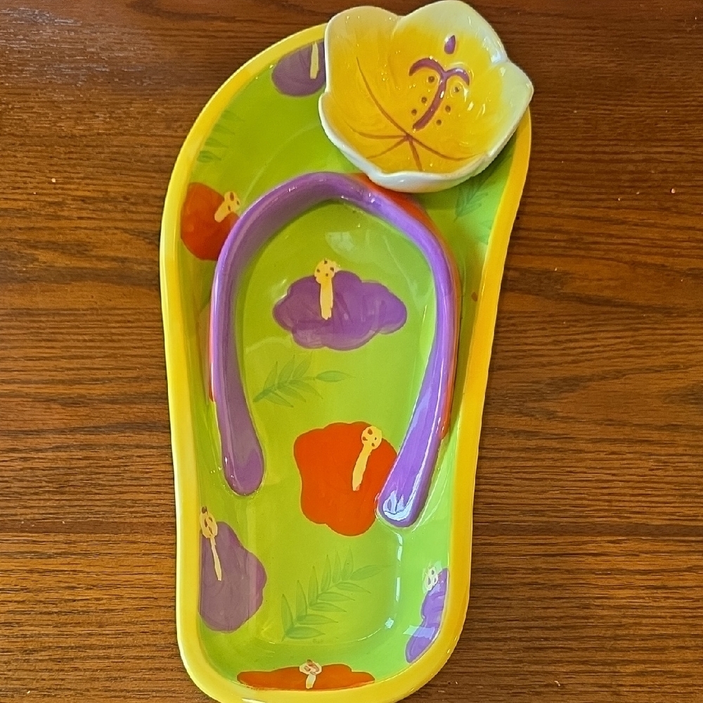 Chip And Dip Ceramic Flip-Flop Tray with Flower Dish - Lime, Yellow & Purple